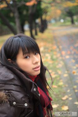 侧躺哺乳正确姿势
